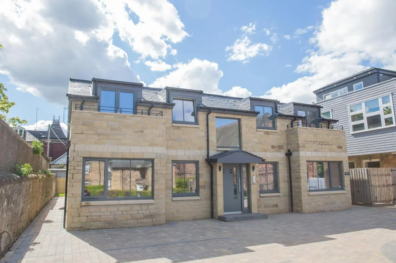 Stylish Modern Newly Built Apartment 15 Min From City Centre Edinburgh